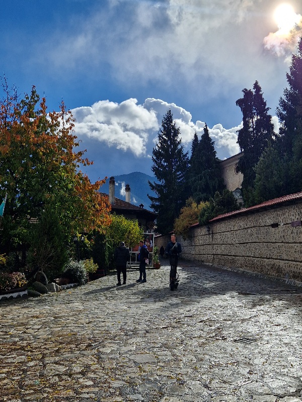 Bansko-stari-grad bansko-setnja pirinom-vidikovci-termomineralni izvori