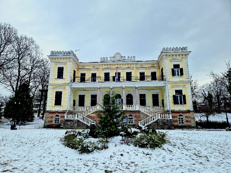 zamak-Belimarkovic vrnjacka banja sta obici-promenada-spa centri-goc-panoramski tocak-gondola brzece
