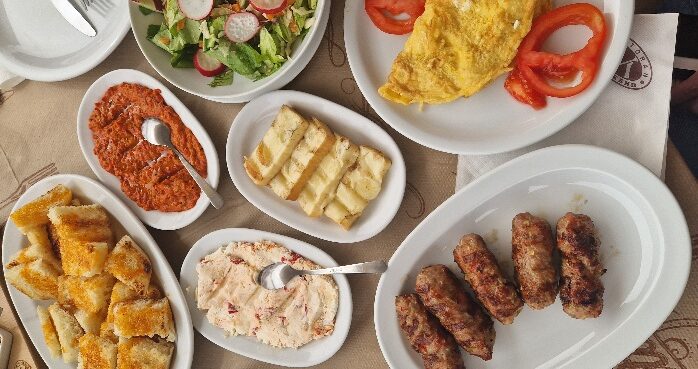 kafana-Mali-vikend-ćevapi Nis i okolina sta videti
