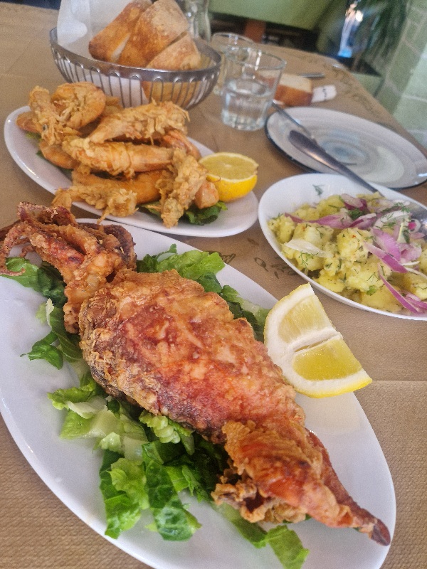 Koutoukaki-taverna Kavala-smestaj-i-plaze
