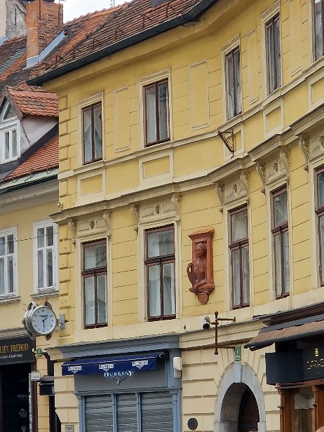 Julija-Primic-Presernova-ljubav statua-Julije-Primic-Prešernove-muze